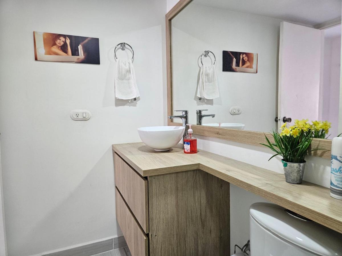 Beautiful Studio In The Heart Of The Poblado Apartamento *